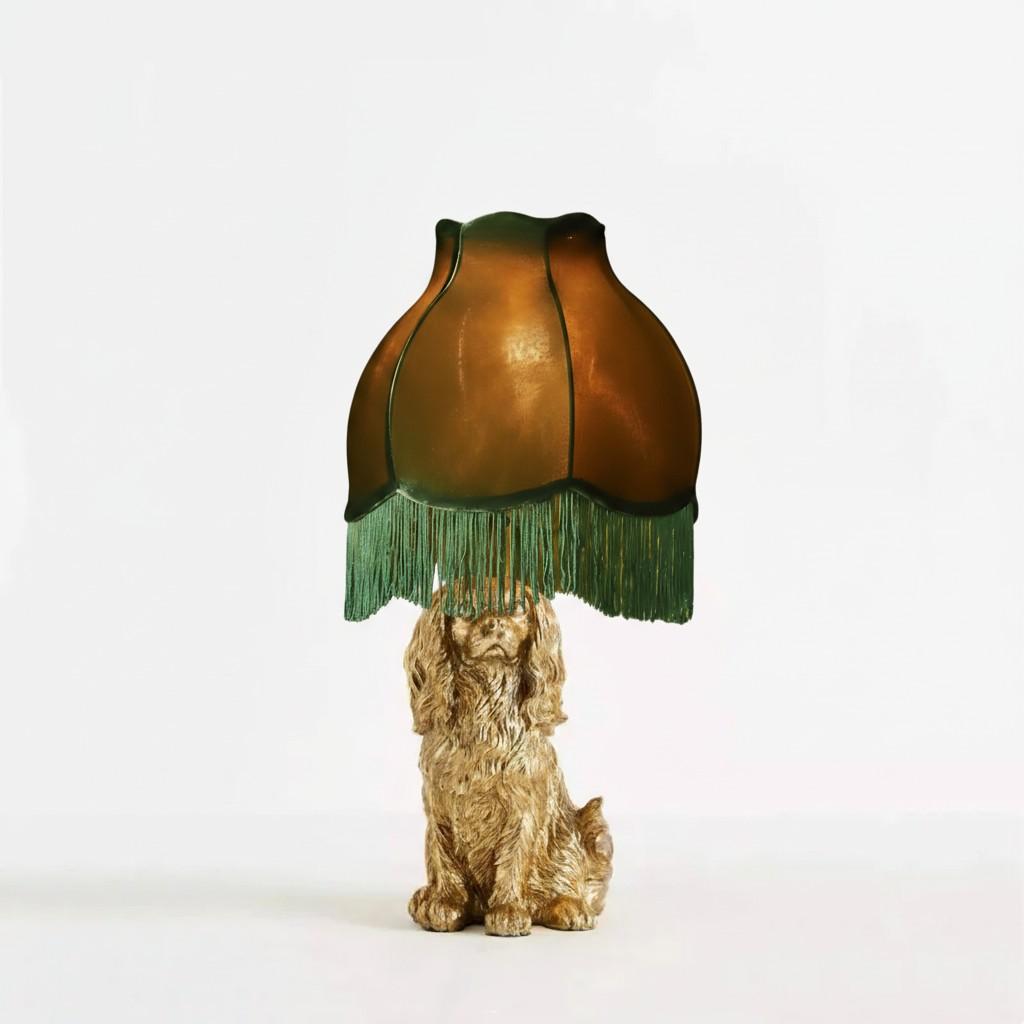 Decorative animal-shaped table lamp