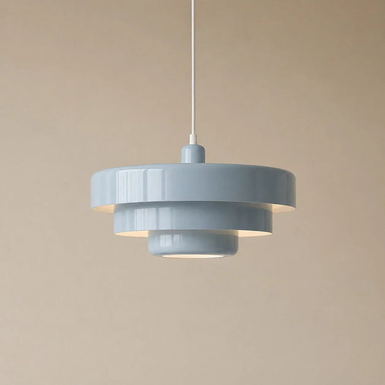 Layered pendant for dining area