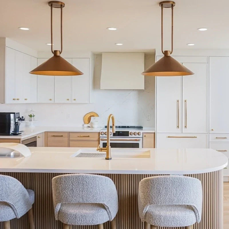 Pendant light with downward illumination