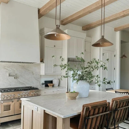 Hardwired metal pendant light