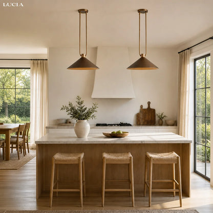 Industrial pendant light for café